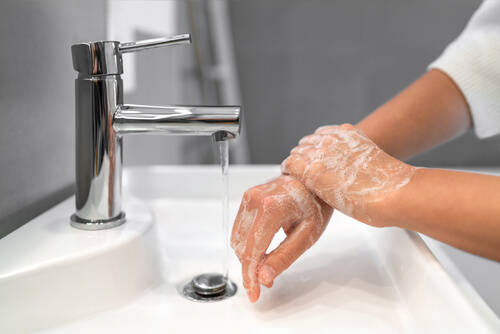 Wash hands regularly!