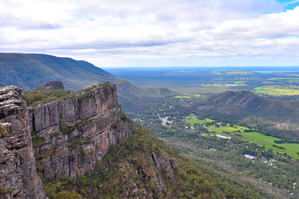 The Grampians National Park - an essential place in Victoria to visit for nature lovers