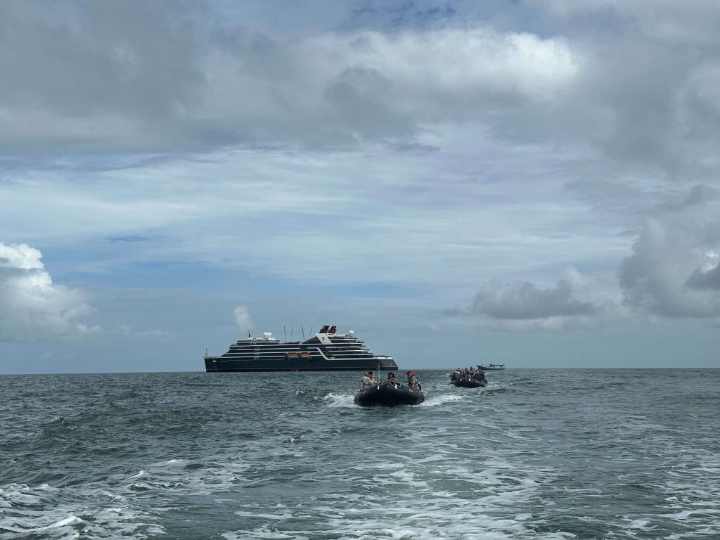 Seabourn Pursuit and Zodiacs